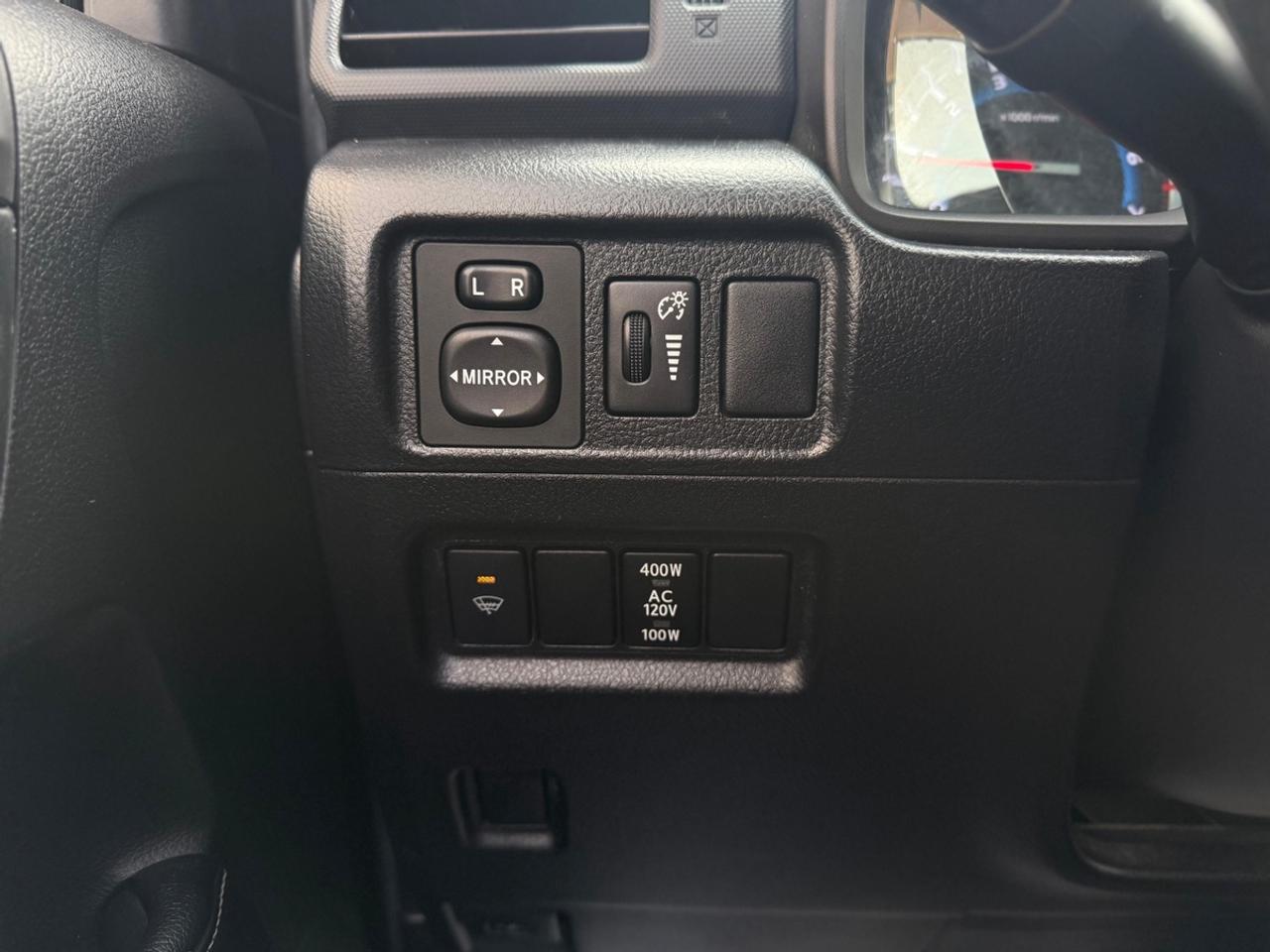 2016 Toyota 4Runner SR5 Photo