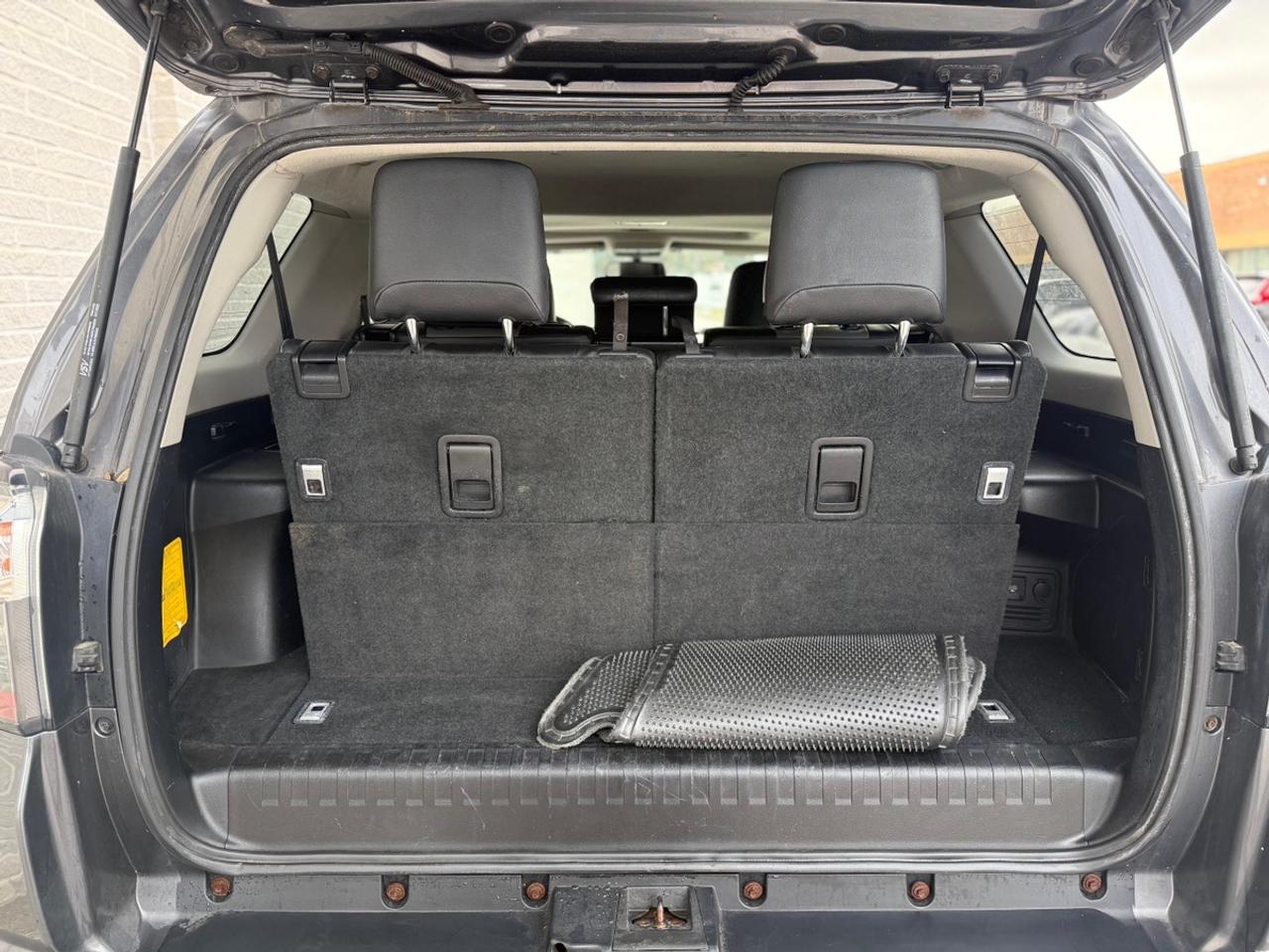 2016 Toyota 4Runner SR5 Photo