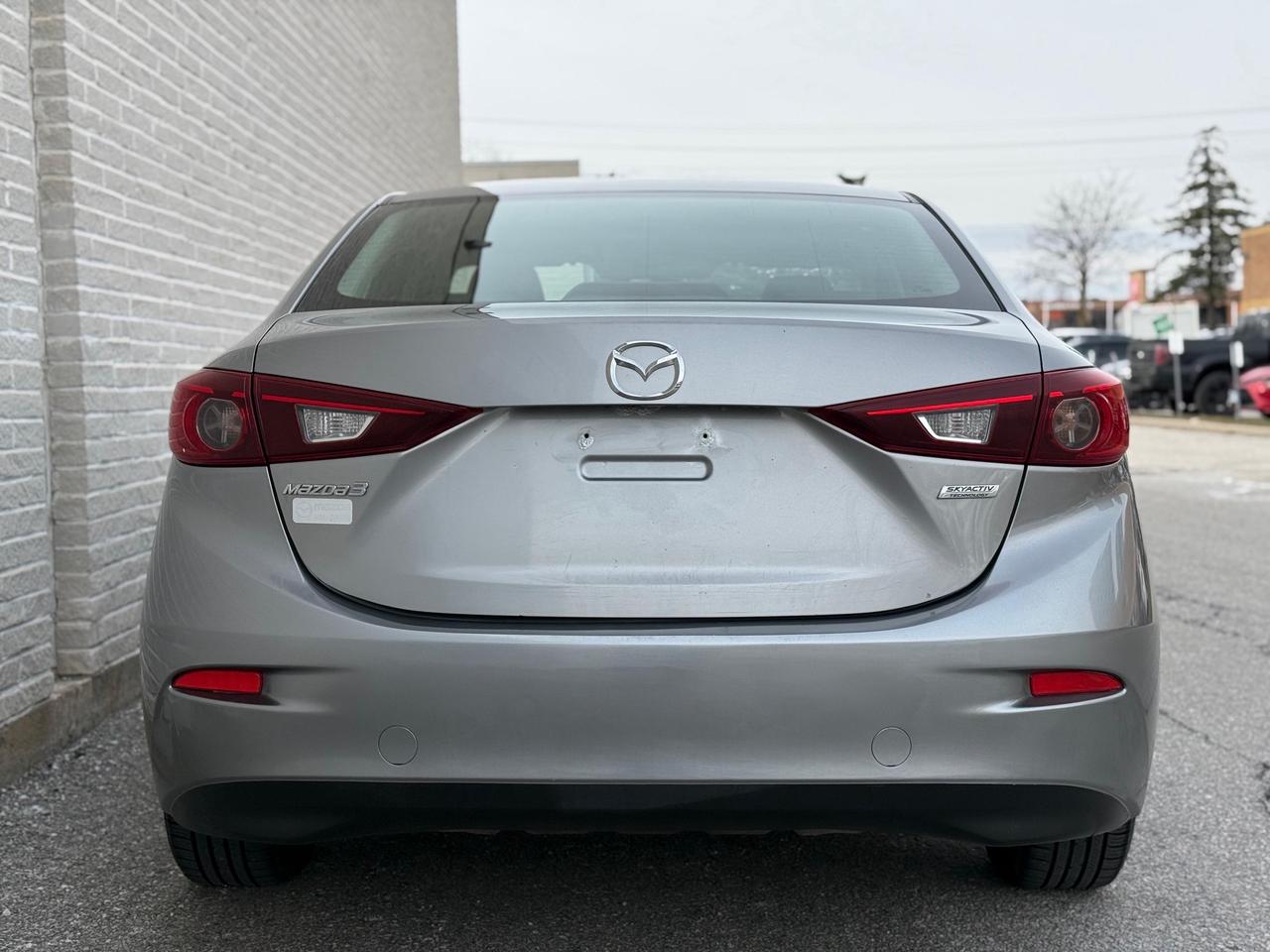 2015 Mazda MAZDA3 I Sport Photo