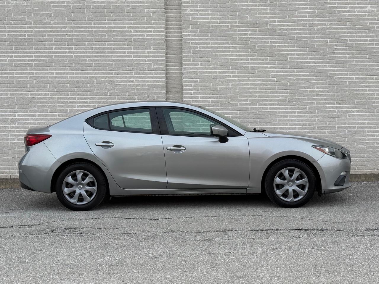 2015 Mazda MAZDA3 I Sport Photo