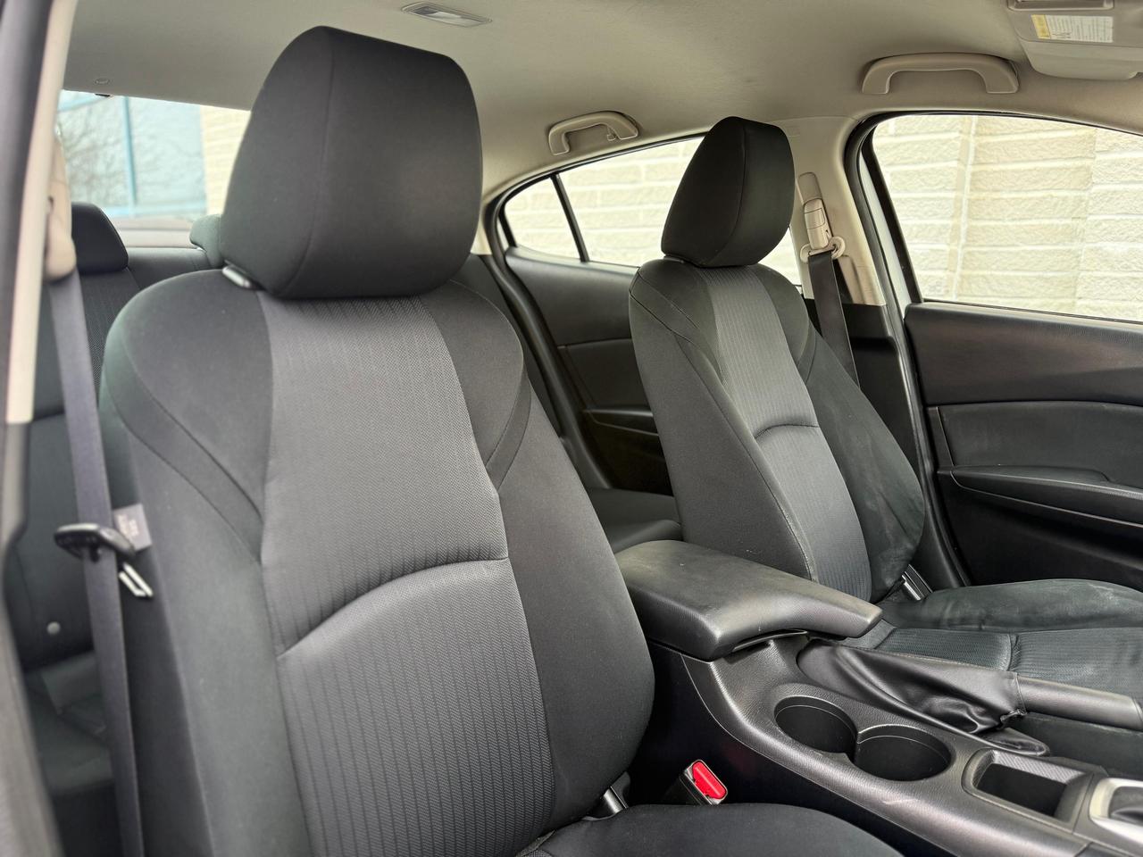 2015 Mazda MAZDA3 I Sport Photo