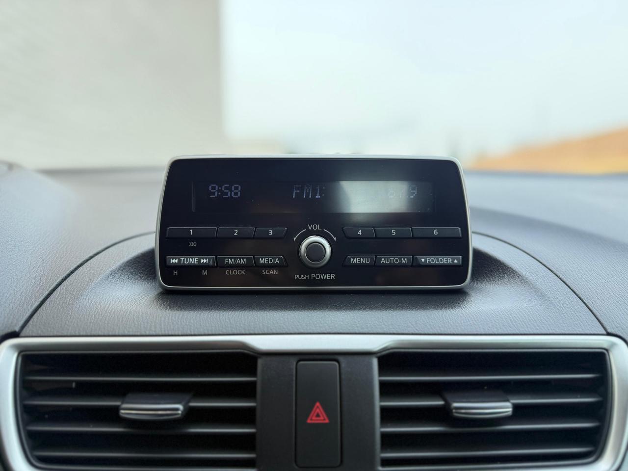 2015 Mazda MAZDA3 I Sport Photo