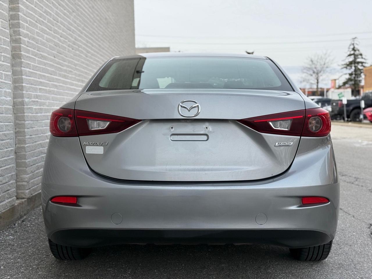 2015 Mazda MAZDA3 I Sport Photo