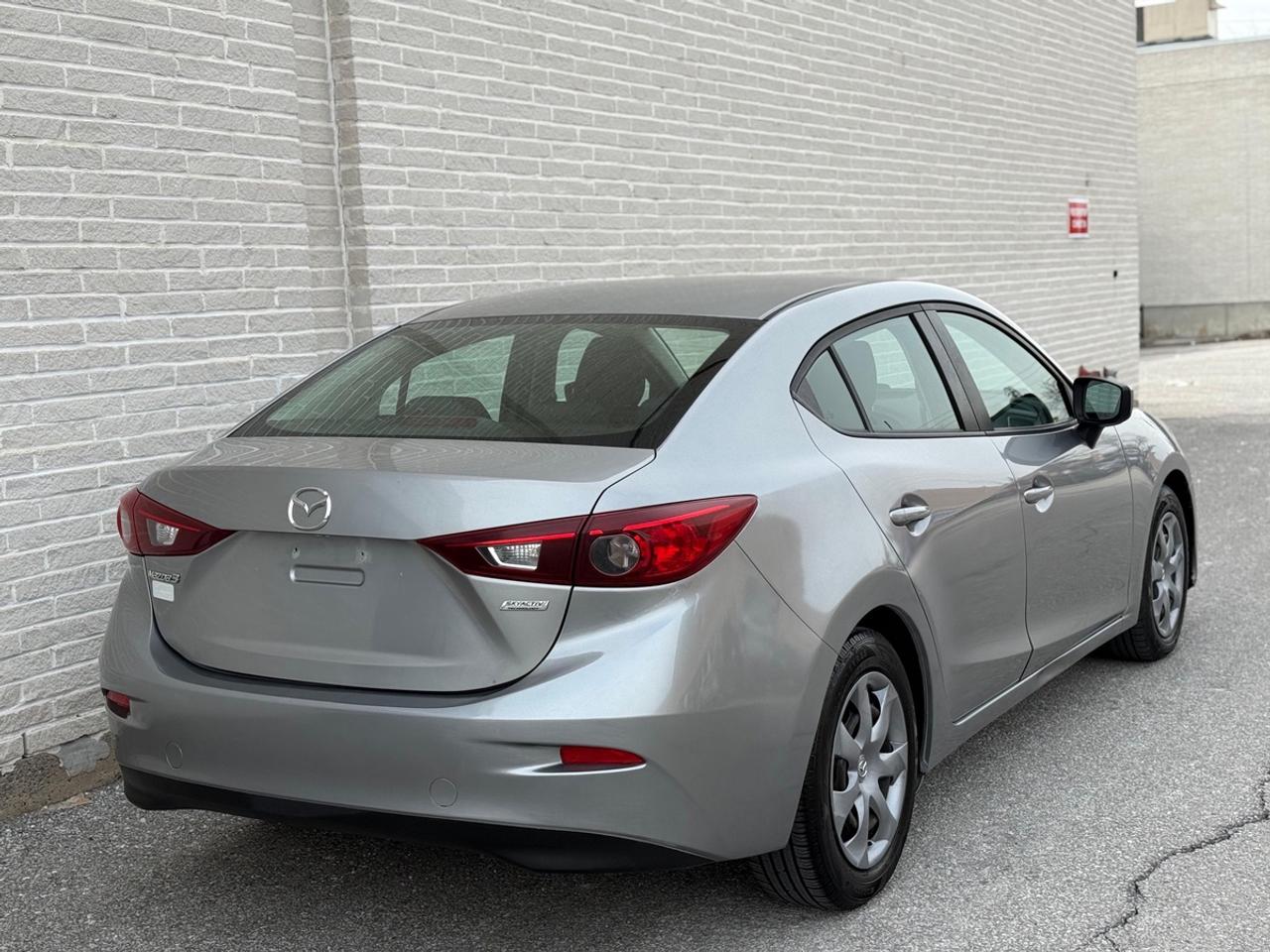 2015 Mazda MAZDA3 I Sport Photo