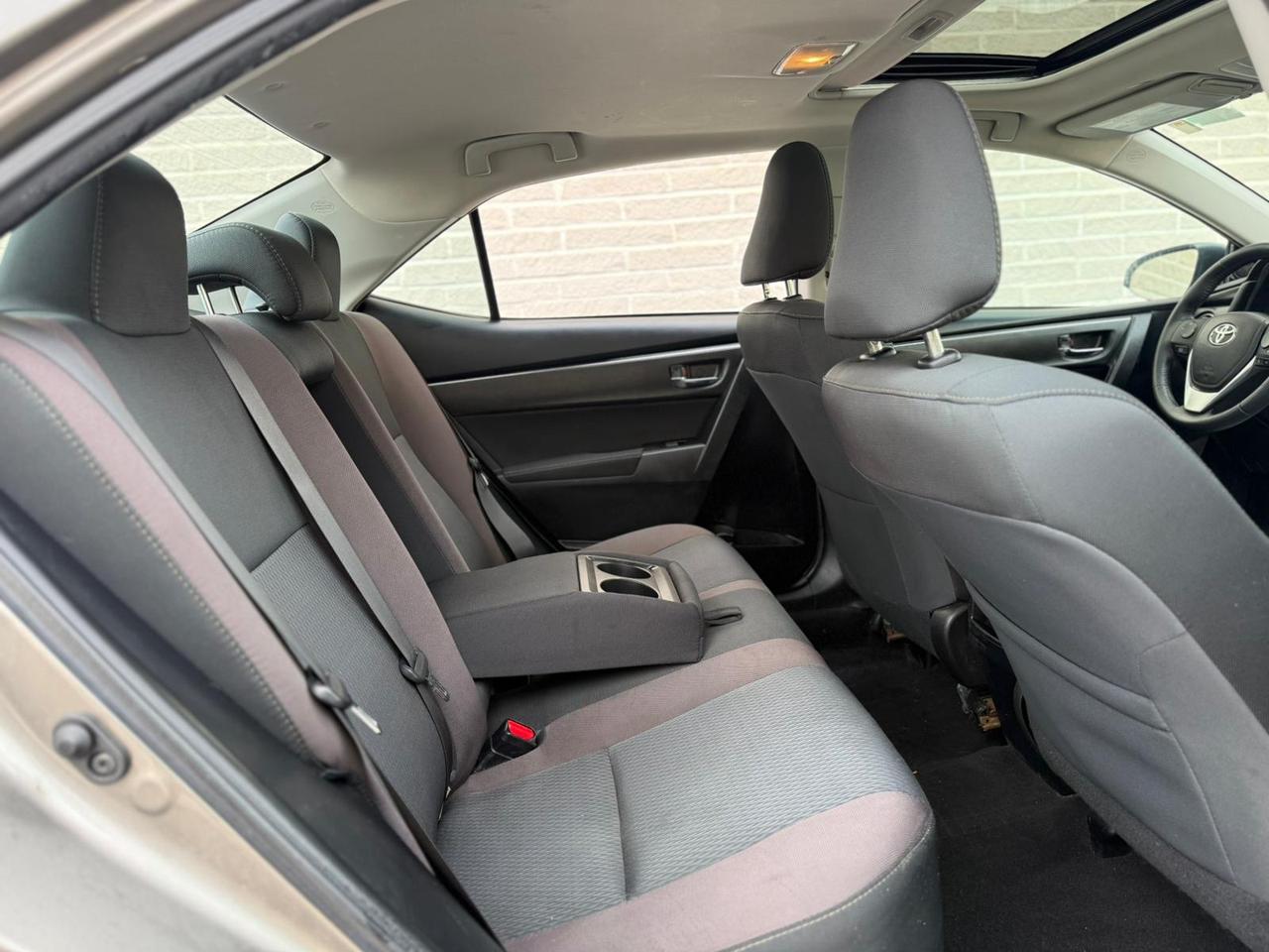 2019 Toyota Corolla LE Photo