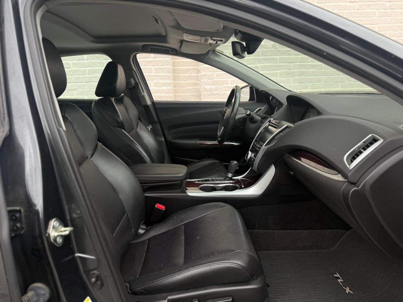2015 Acura TLX Tech Photo