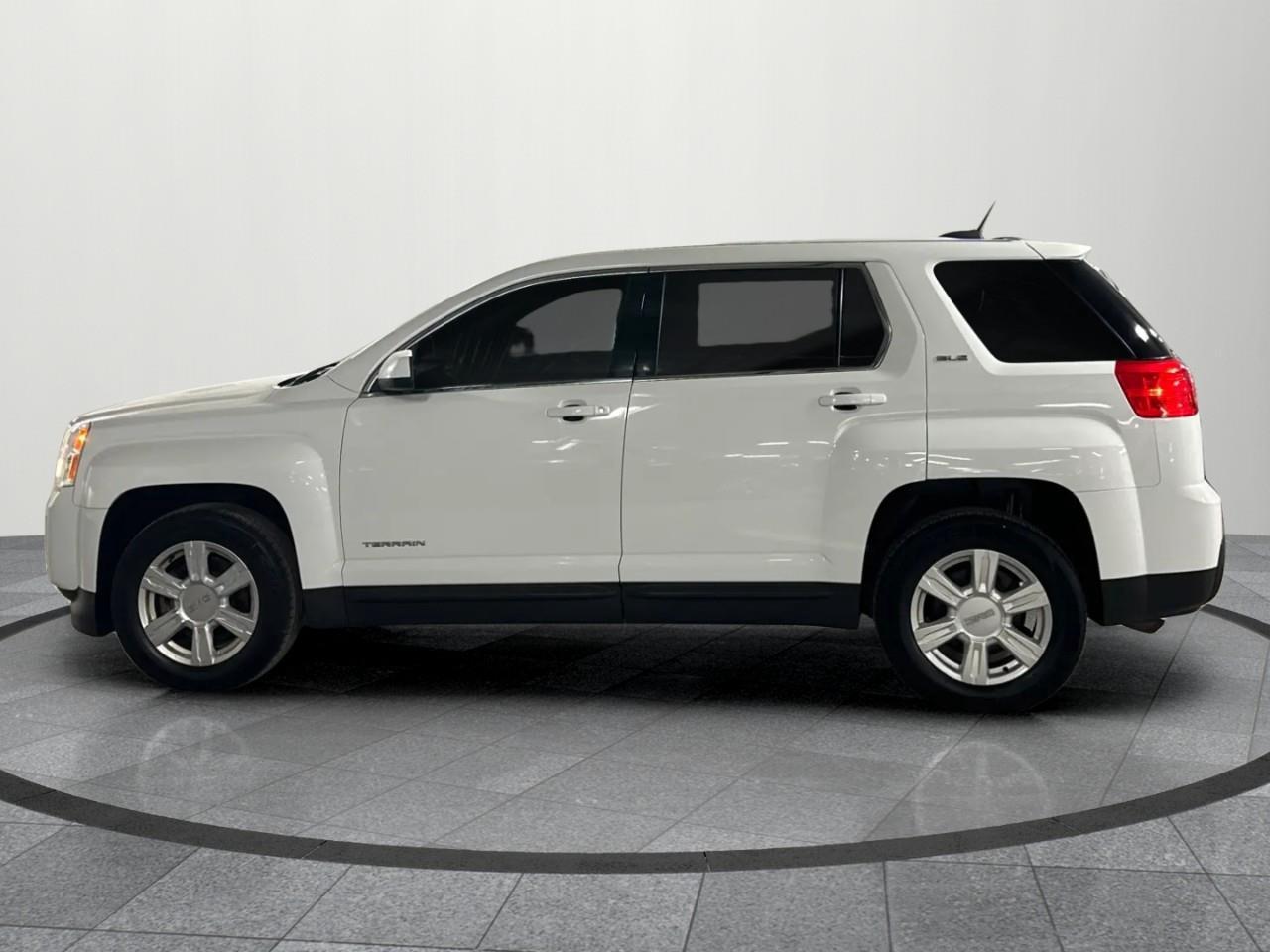2015 GMC Terrain SLE-1 Front-Wheel Drive Photo2