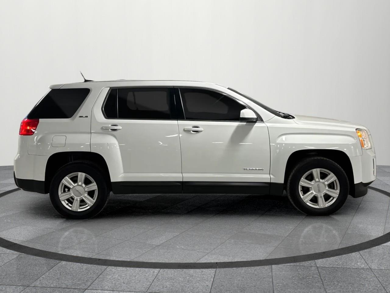 2015 GMC Terrain SLE-1 Front-Wheel Drive Photo