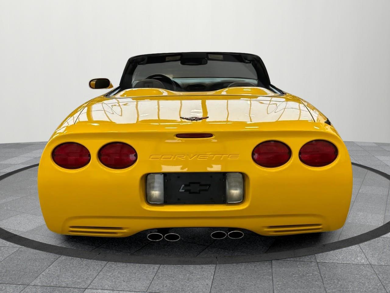 2002 Chevrolet Corvette Base 2dr Convertible Photo3