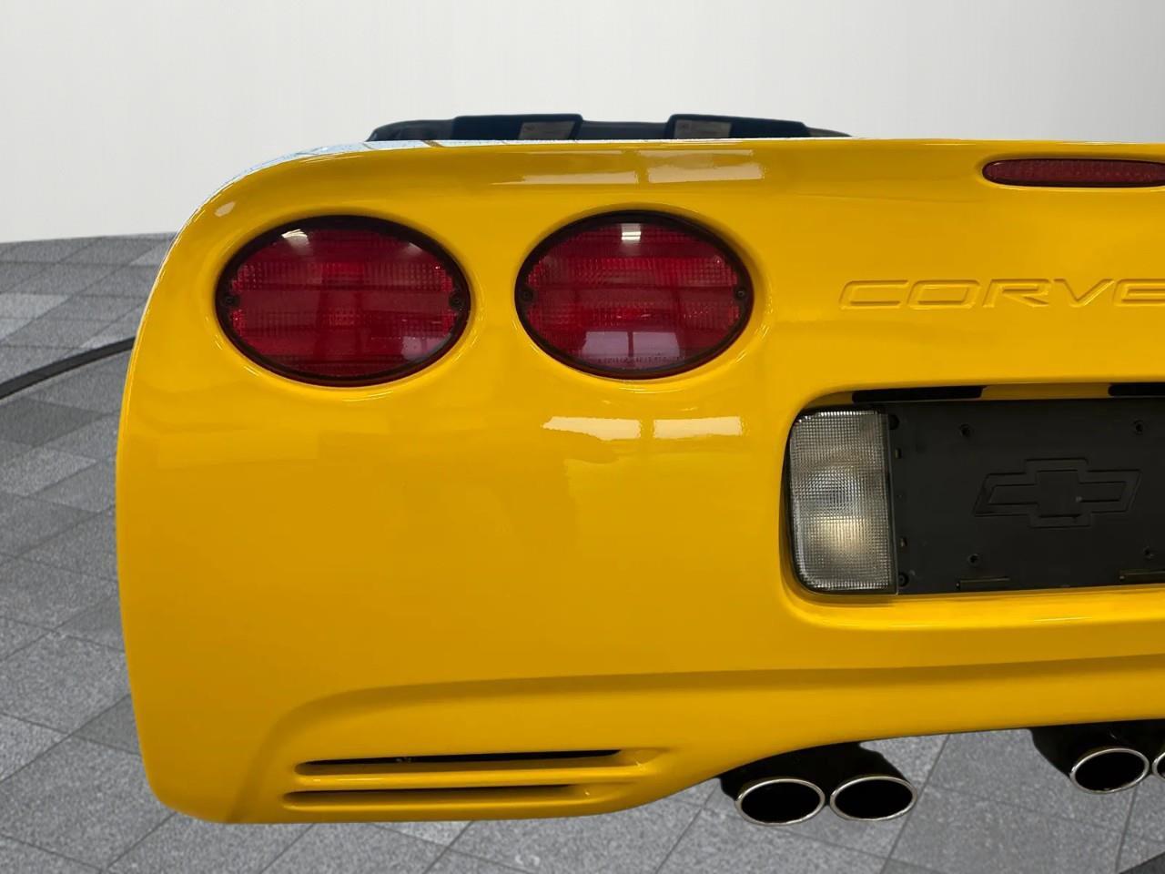 2002 Chevrolet Corvette Base 2dr Convertible Photo
