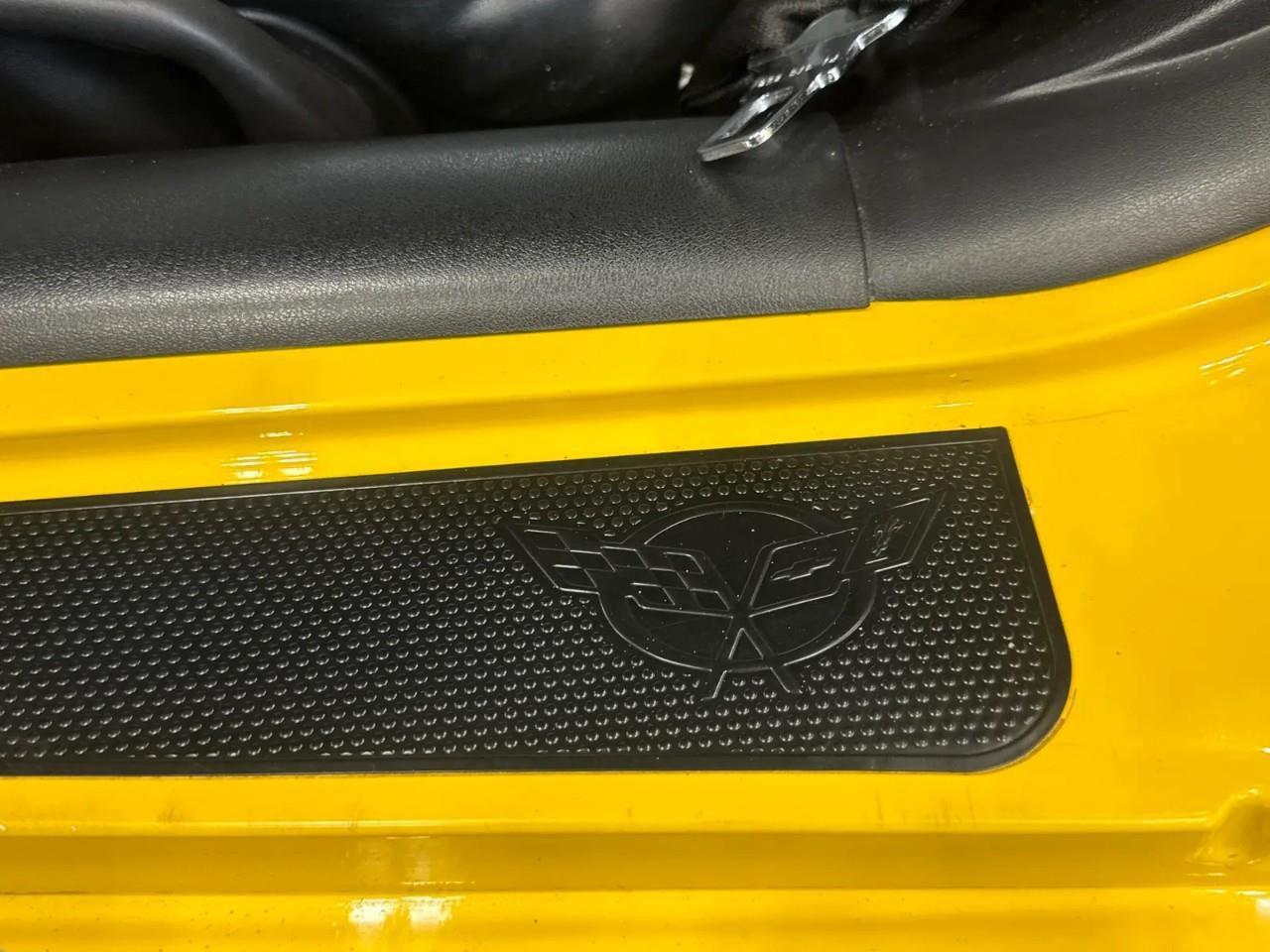 2002 Chevrolet Corvette Base 2dr Convertible Photo