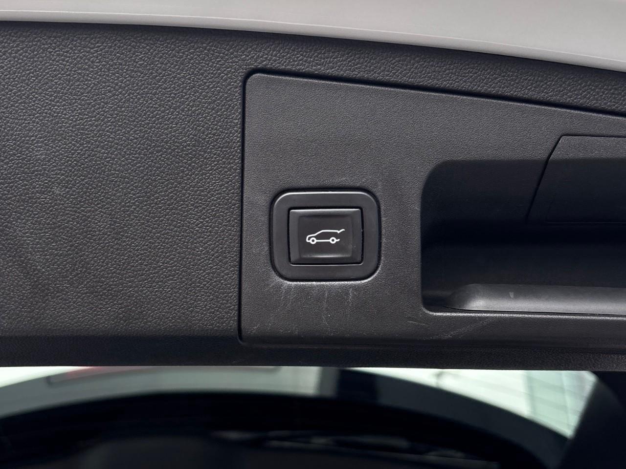 2019 Cadillac XT4 Premium Luxury 4dr All-Wheel Drive Photo