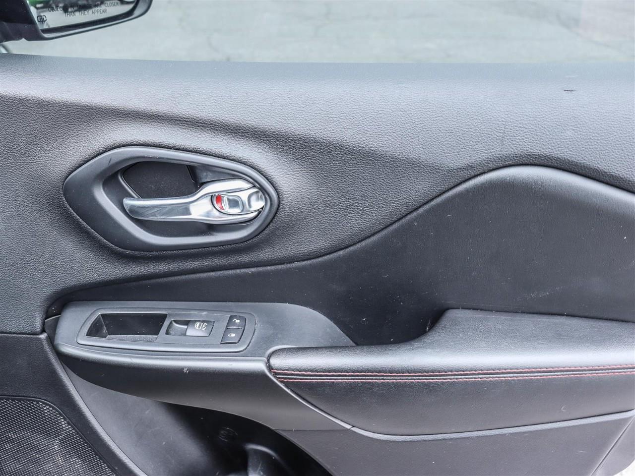 2019 Jeep Cherokee Trailhawk 4dr 4x4 Photo