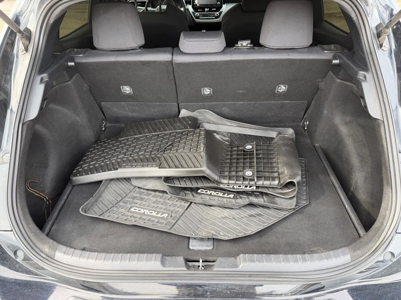 2019 Toyota Corolla Hatchback Base (M6) 5dr Photo