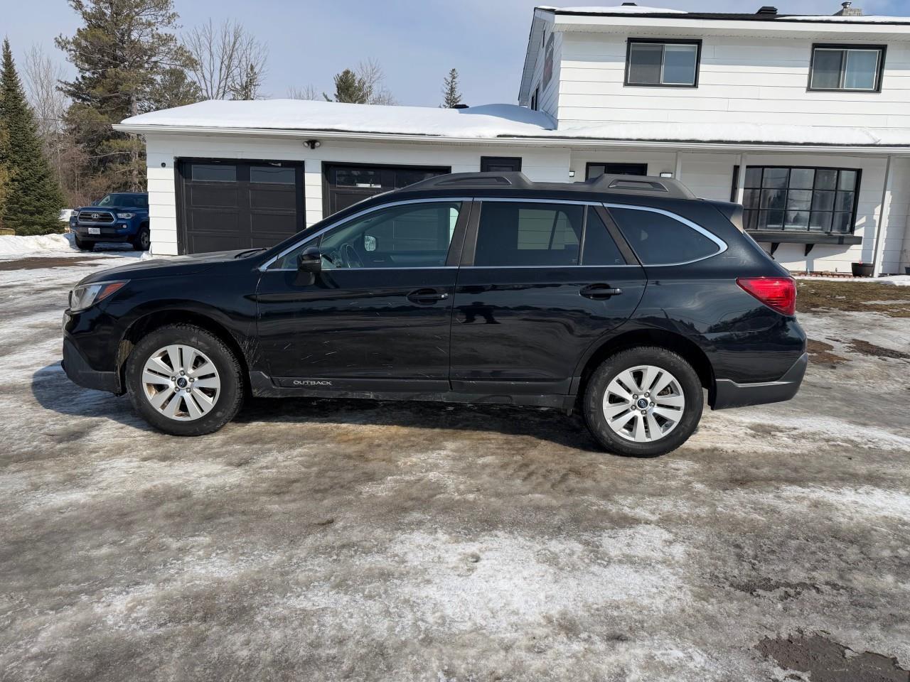 2018 Subaru Outback 3.6R Premier EyeSight Package (CVT) 4dr All-Wheel Drive Photo