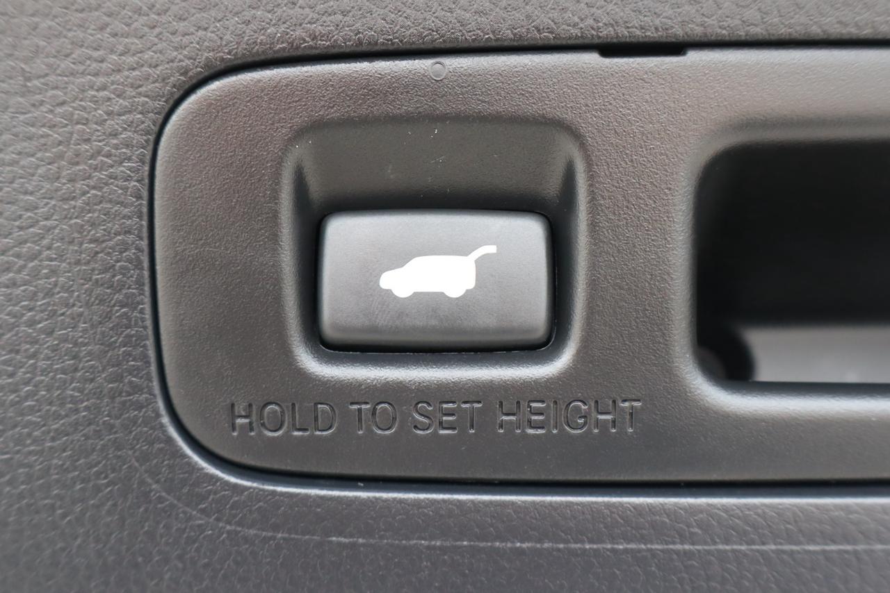 2024 Honda CR-V Hybrid Touring 4dr All-Wheel Drive Photo