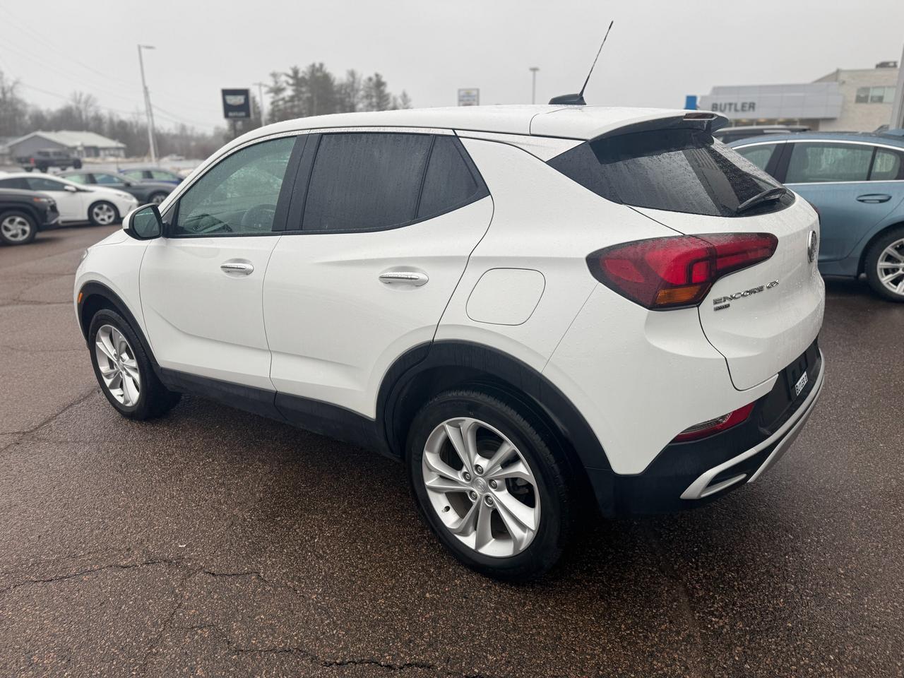 2023 Buick Encore GX Preferred All-Wheel Drive Photo2