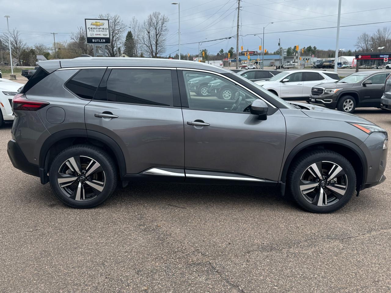 2023 Nissan Rogue SL 4dr All-Wheel Drive Sport Utility Photo