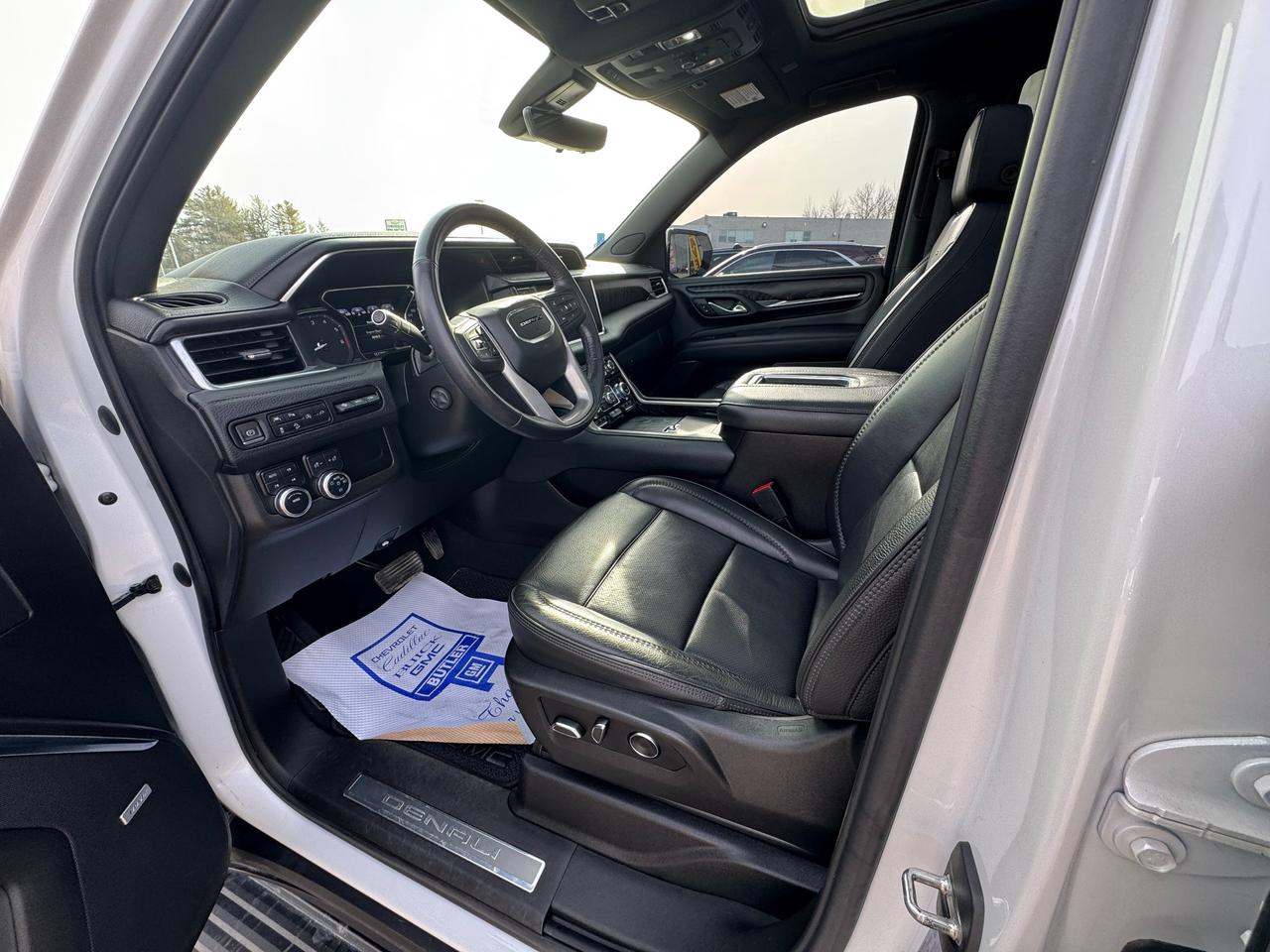2021 GMC Yukon Denali 4X4 Photo