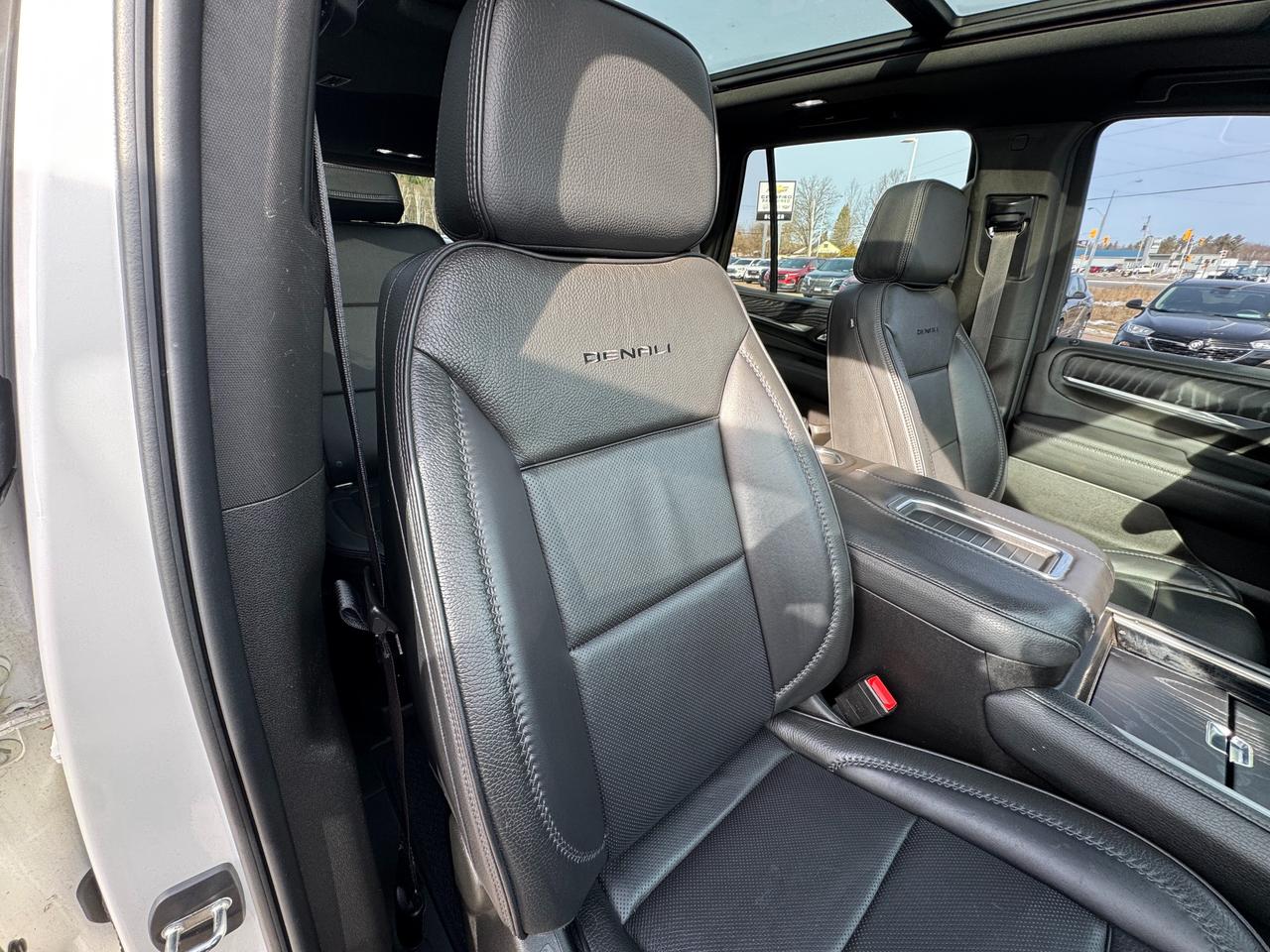 2021 GMC Yukon Denali 4X4 Photo