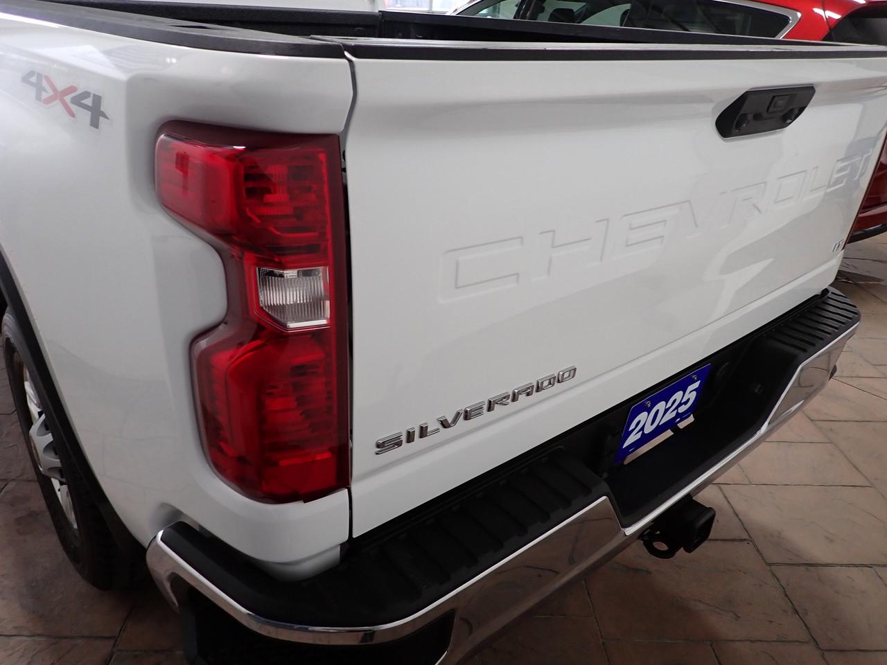 2025 Chevrolet SILVERADO 2500HD LT CREW CAB 4WD 6'4 BOX Photo