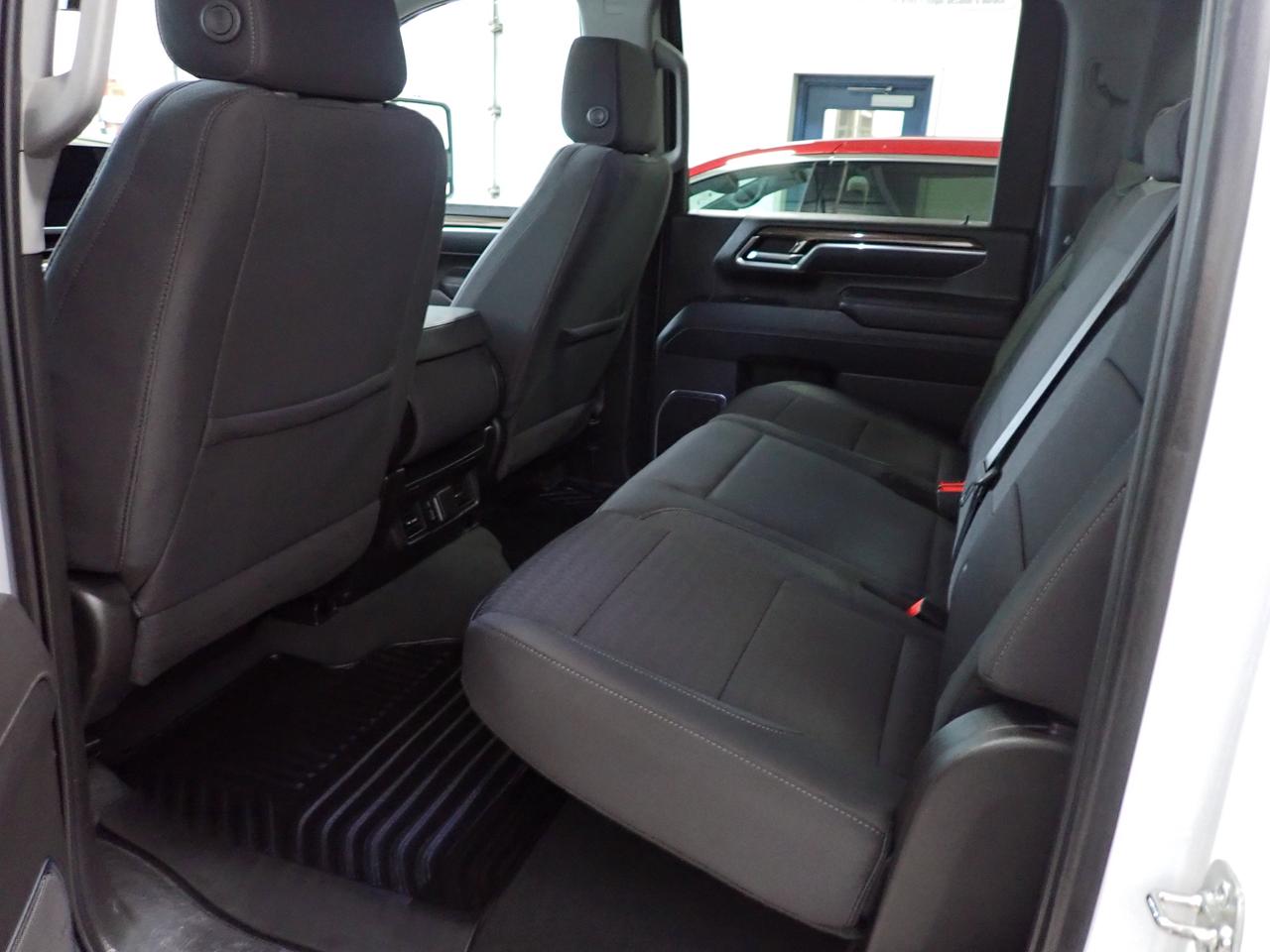2025 Chevrolet SILVERADO 2500HD LT CREW CAB 4WD 6'4 BOX Photo