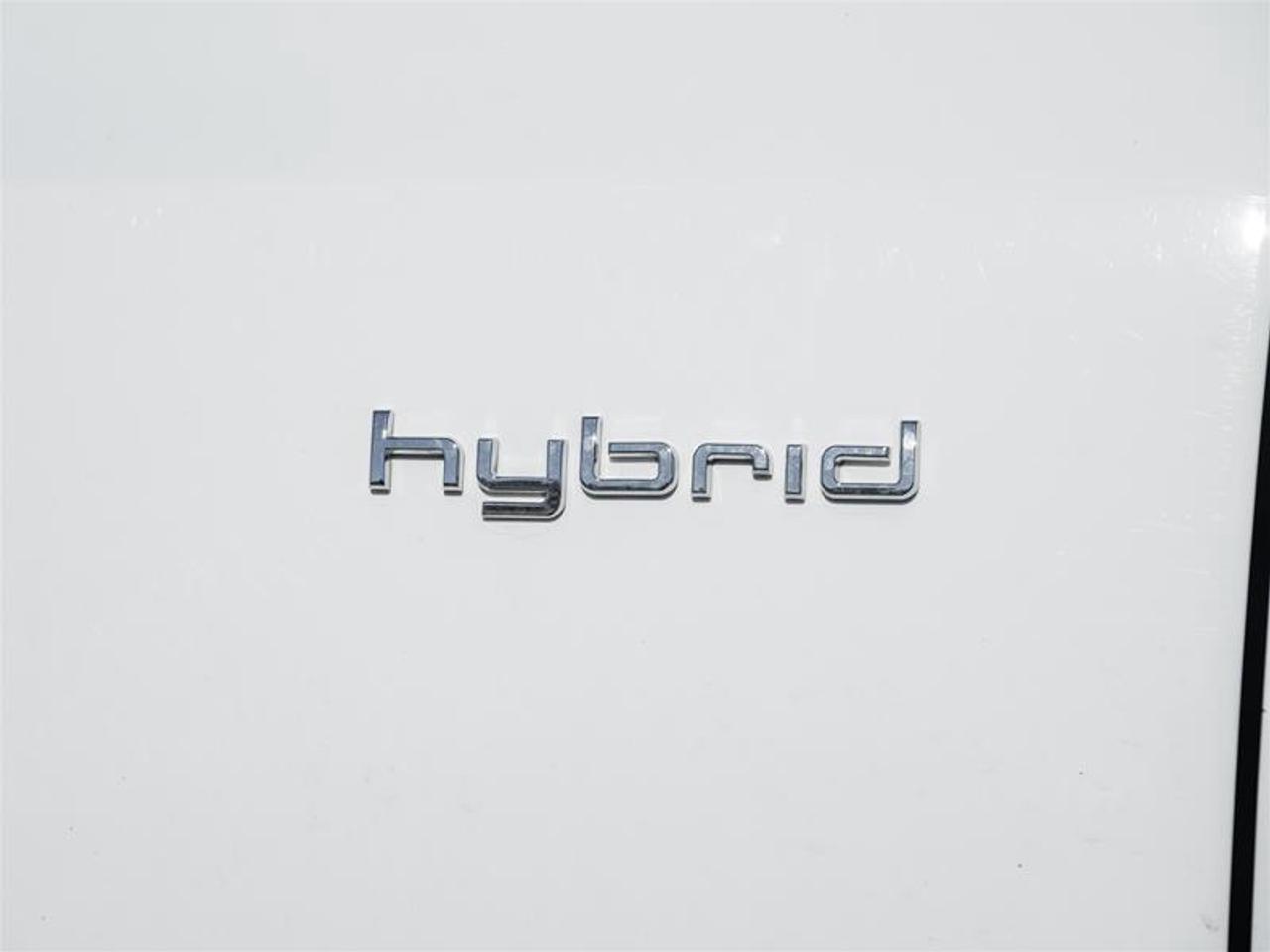 2016 Audi Q5 hybrid 2.0T 4dr All-Wheel Drive quattro Sport Utility Photo