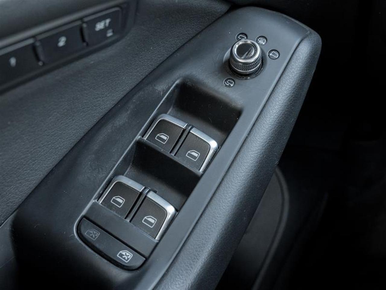 2016 Audi Q5 hybrid 2.0T 4dr All-Wheel Drive quattro Sport Utility Photo