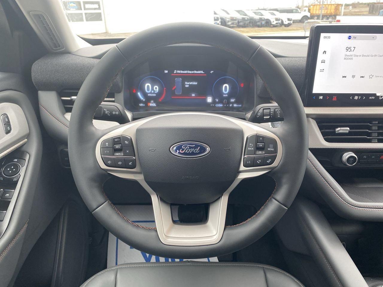 2026 Ford Explorer Active Photo