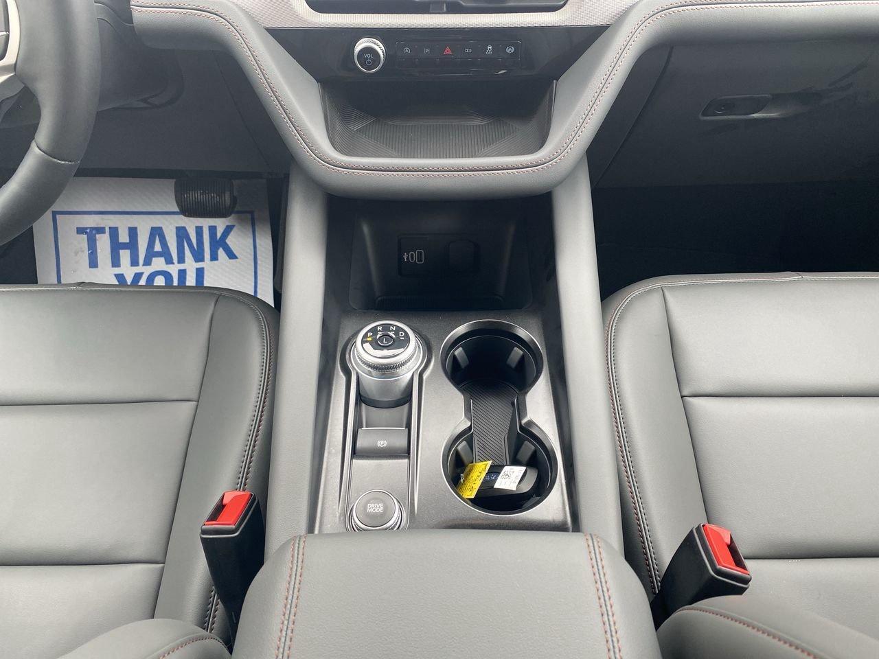 2026 Ford Explorer Active Photo