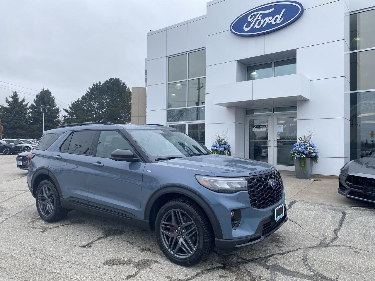 2026 Ford Explorer ST-Line Photo0