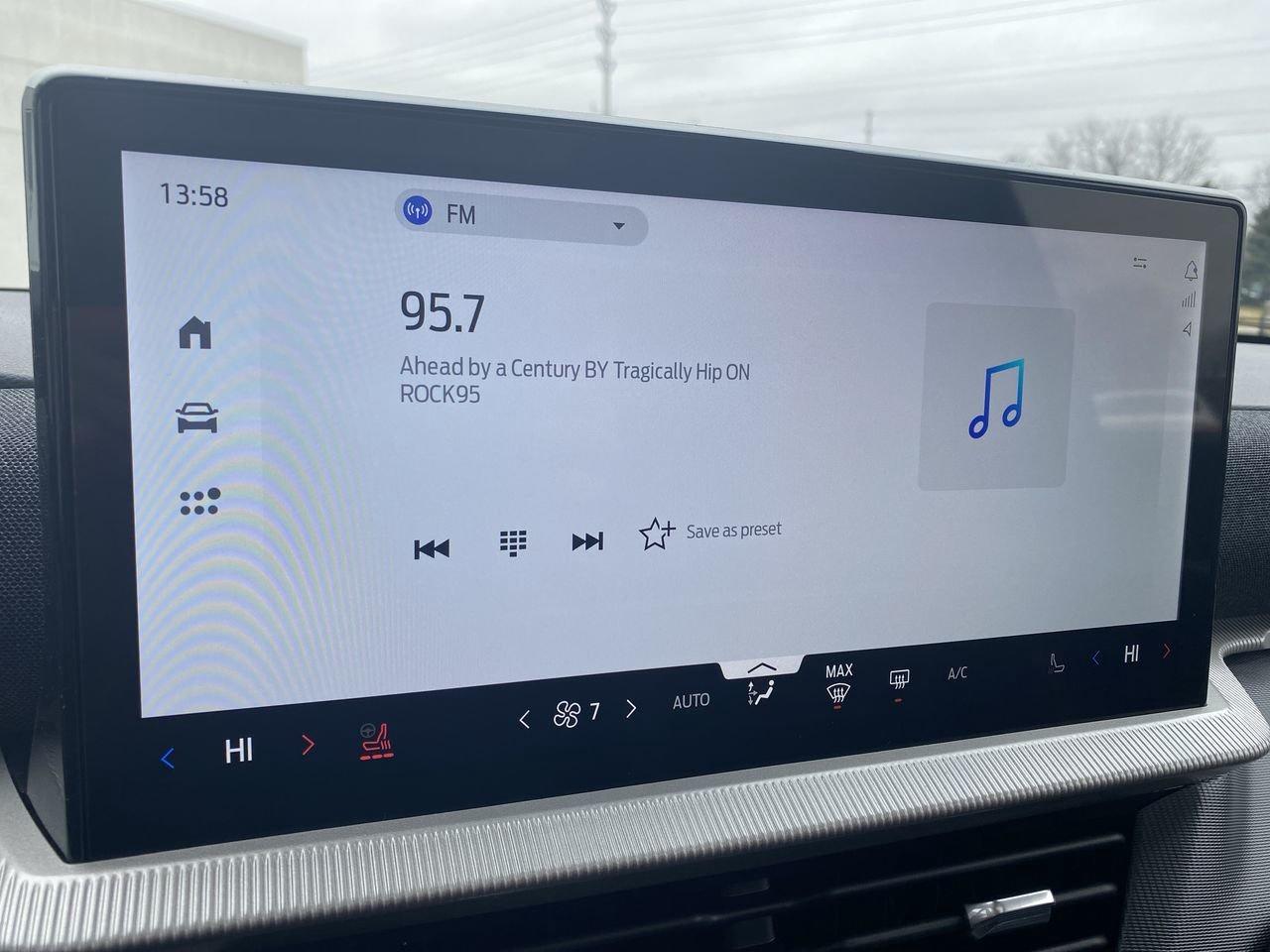 2026 Ford Explorer ST-Line Photo