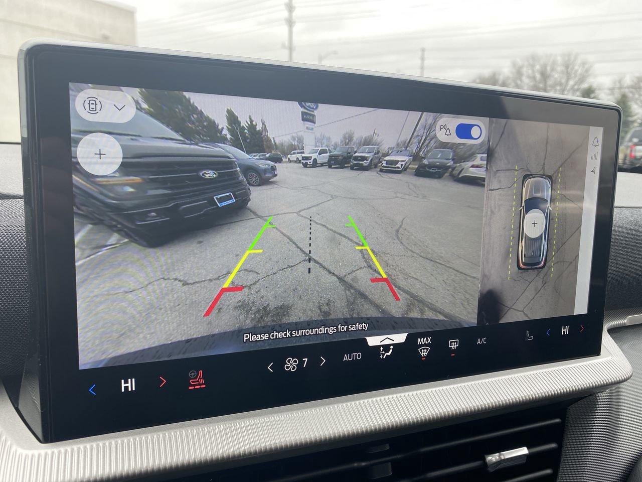 2026 Ford Explorer ST-Line Photo