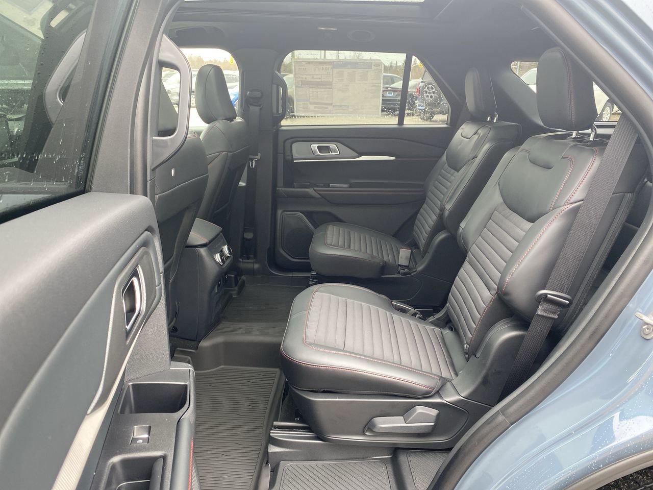 2026 Ford Explorer ST-Line Photo