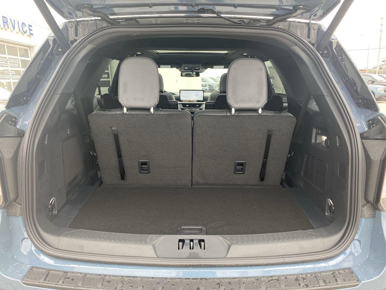 2026 Ford Explorer ST-Line Photo