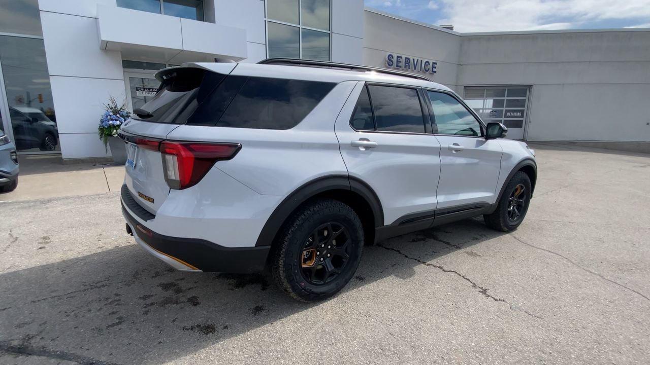 2026 Ford Explorer TREMOR Photo