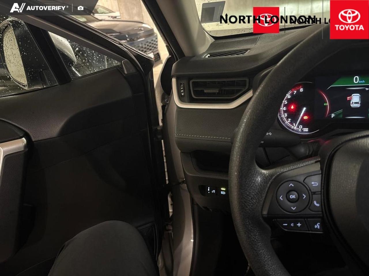 2024 Toyota RAV4 LE 4dr All-wheel Drive Photo