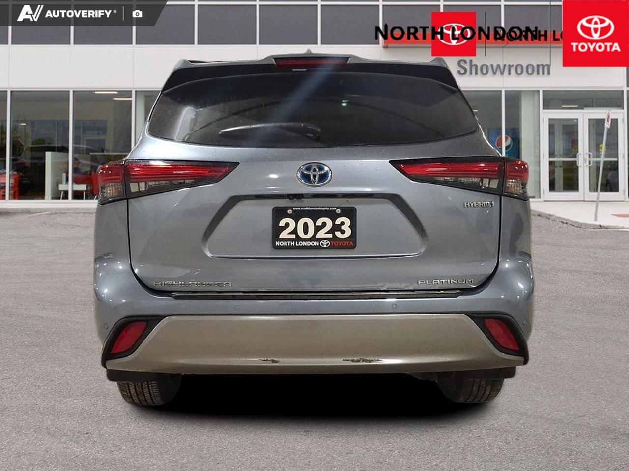 2023 Toyota Highlander Hybrid Limited 4dr All-Wheel Drive Photo