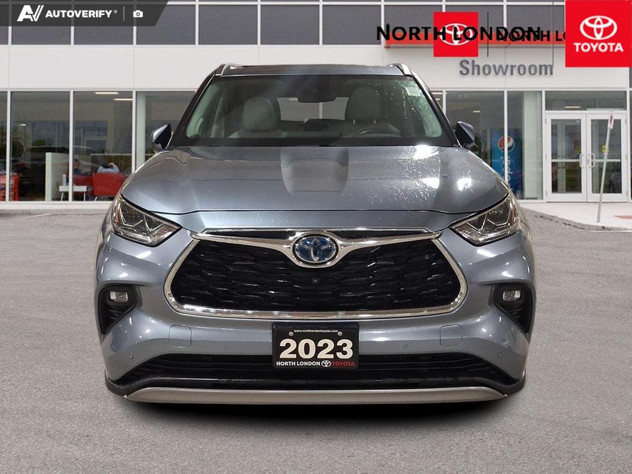 2023 Toyota Highlander Hybrid Limited 4dr All-Wheel Drive Photo