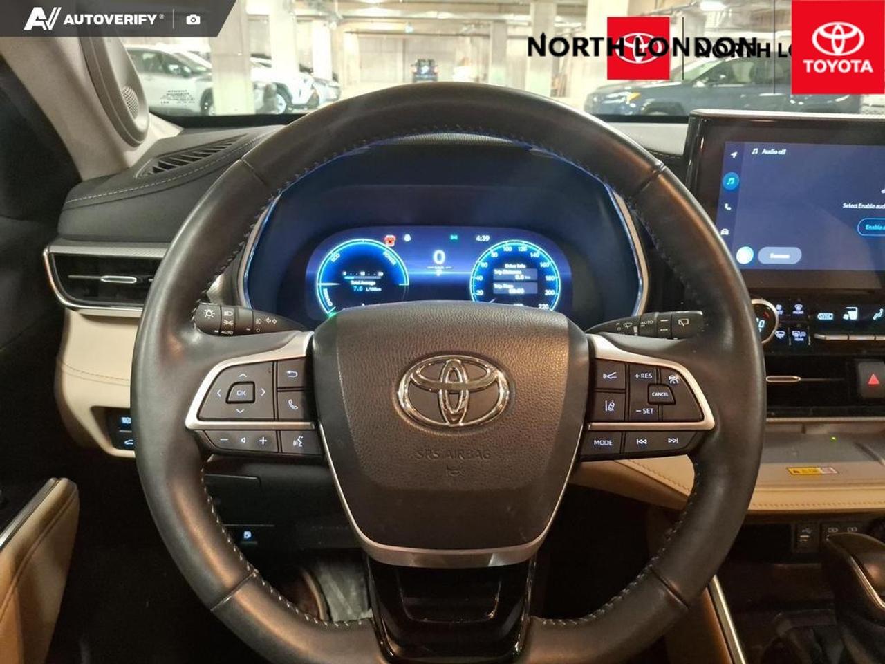 2023 Toyota Highlander Hybrid Limited 4dr All-Wheel Drive Photo