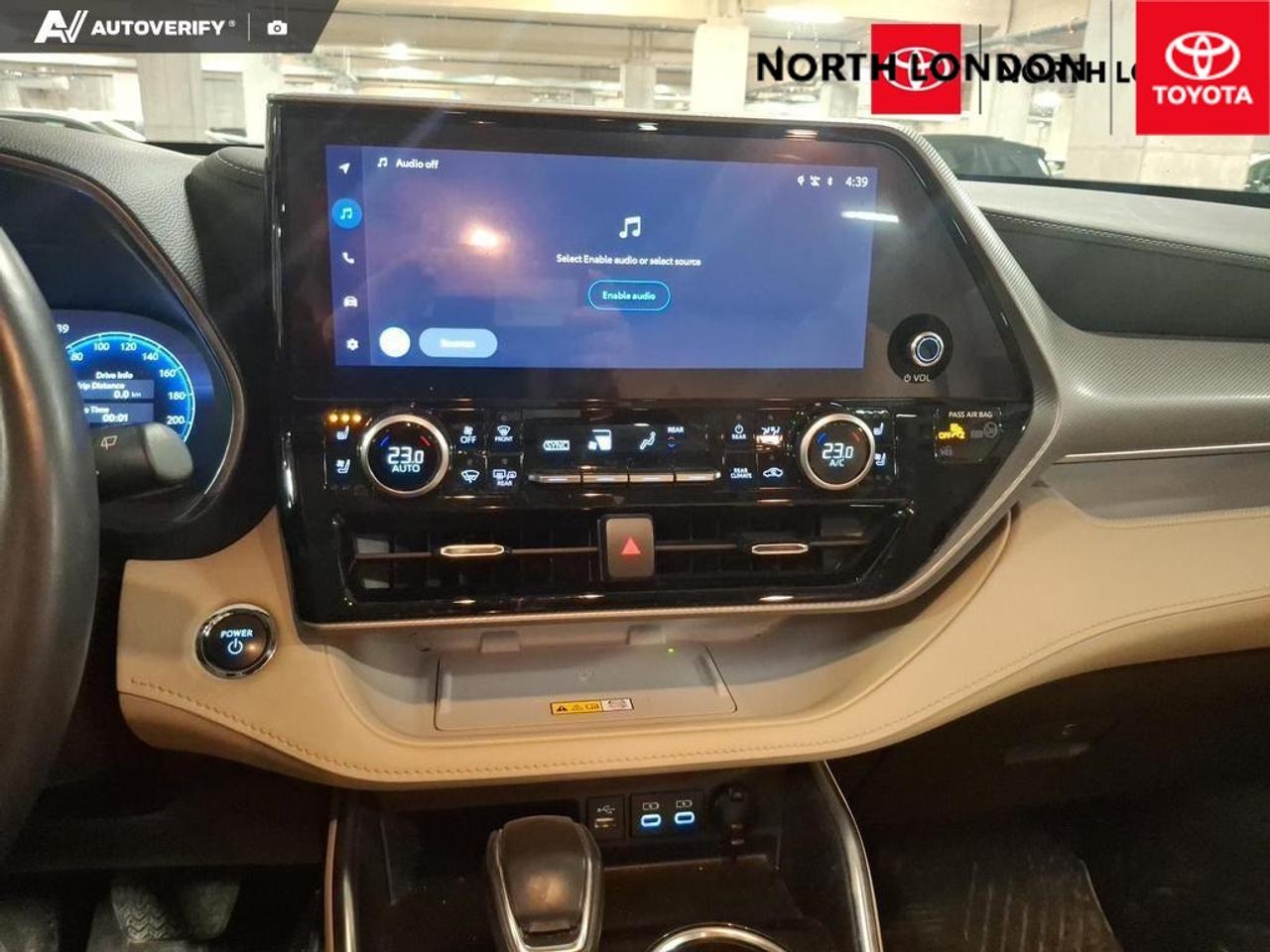 2023 Toyota Highlander Hybrid Limited 4dr All-Wheel Drive Photo