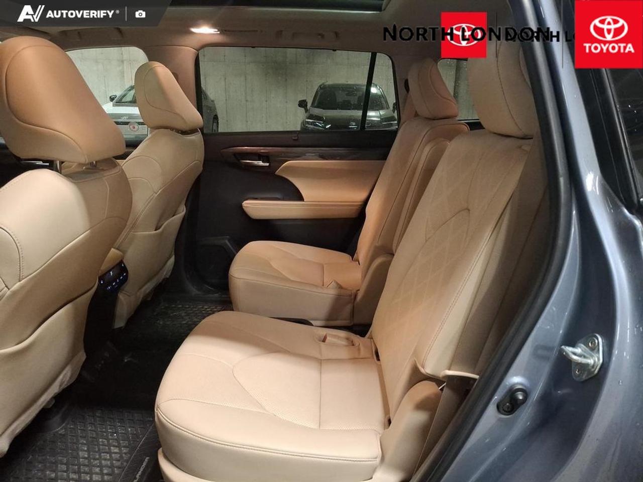 2023 Toyota Highlander Hybrid Limited 4dr All-Wheel Drive Photo