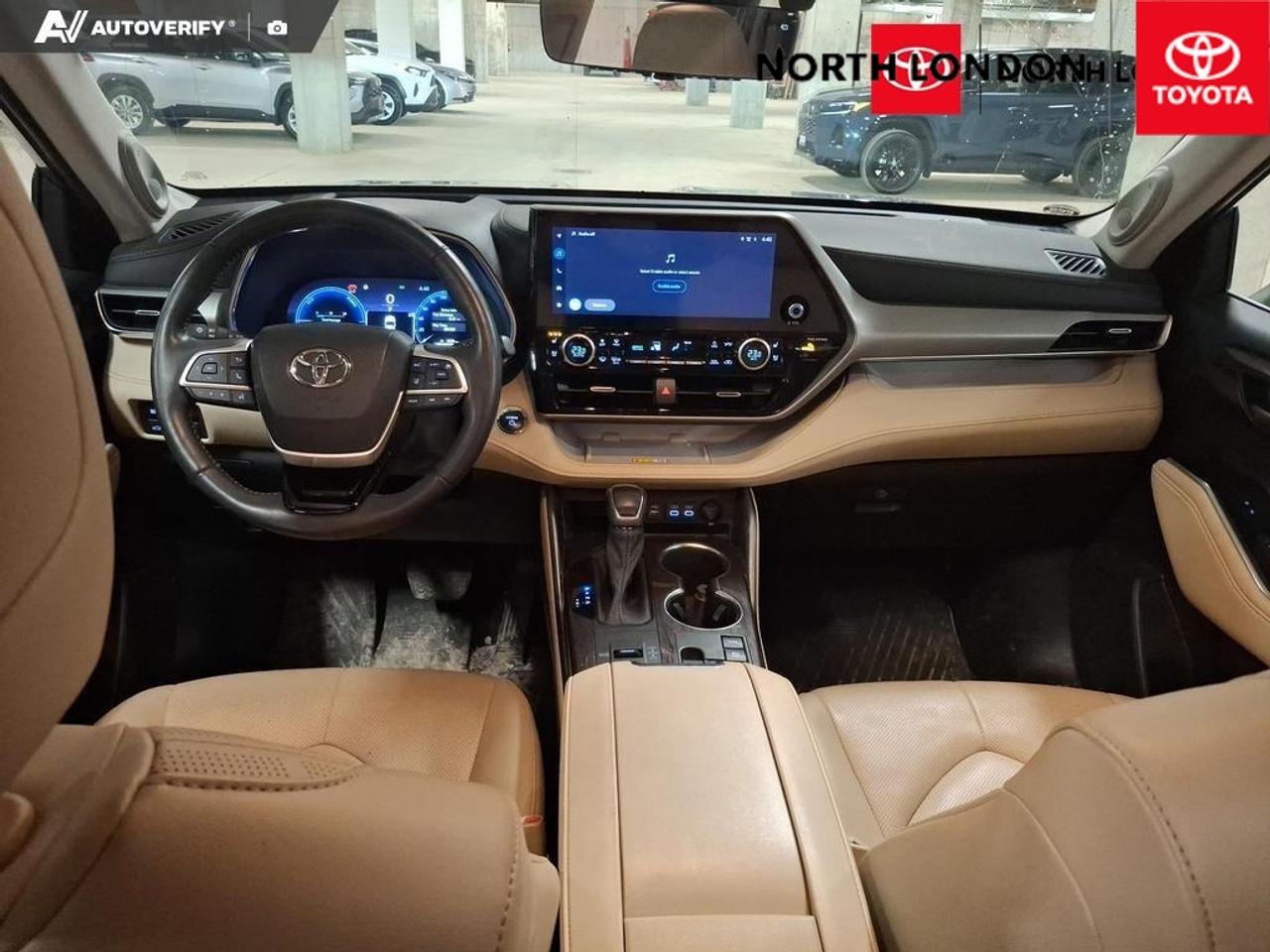 2023 Toyota Highlander Hybrid Limited 4dr All-Wheel Drive Photo