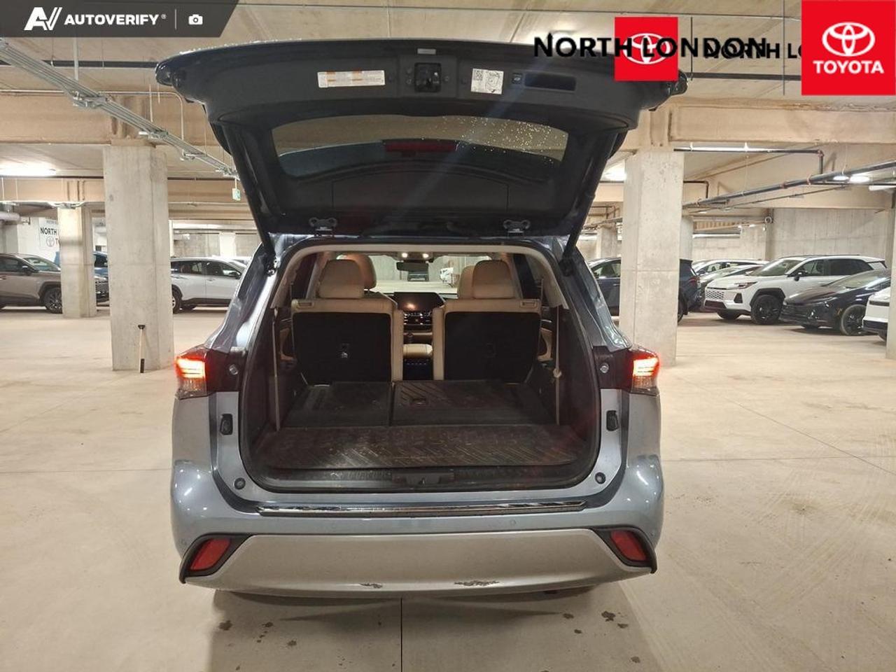 2023 Toyota Highlander Hybrid Limited 4dr All-Wheel Drive Photo