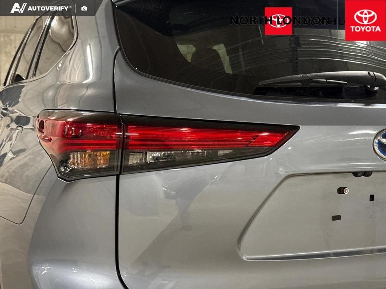 2023 Toyota Highlander Hybrid Limited 4dr All-Wheel Drive Photo