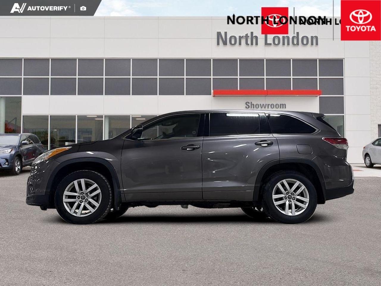 2016 Toyota Highlander LE 4dr All-wheel Drive Photo2