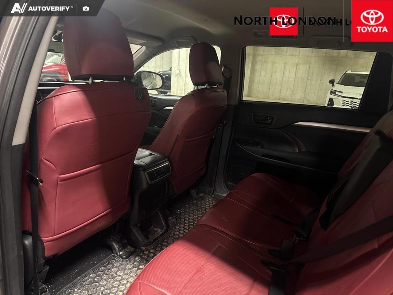 2016 Toyota Highlander LE 4dr All-wheel Drive Photo