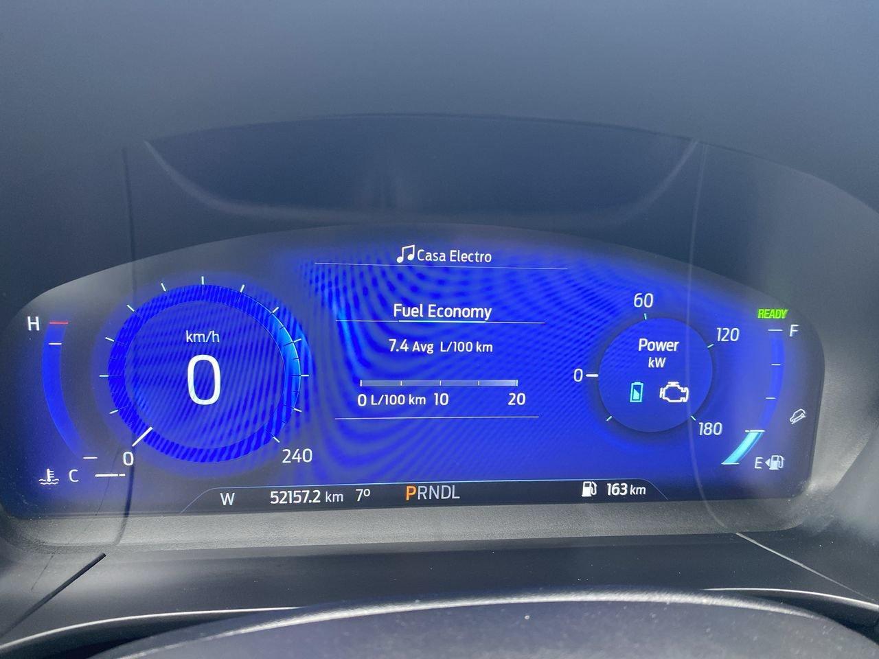 2022 Ford Escape Titanium Hybrid Photo