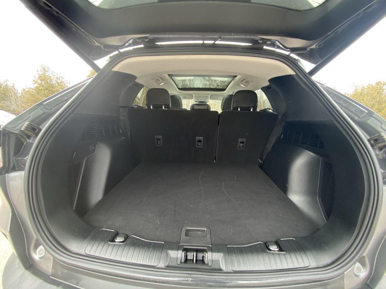 2022 Ford Escape Titanium Hybrid Photo