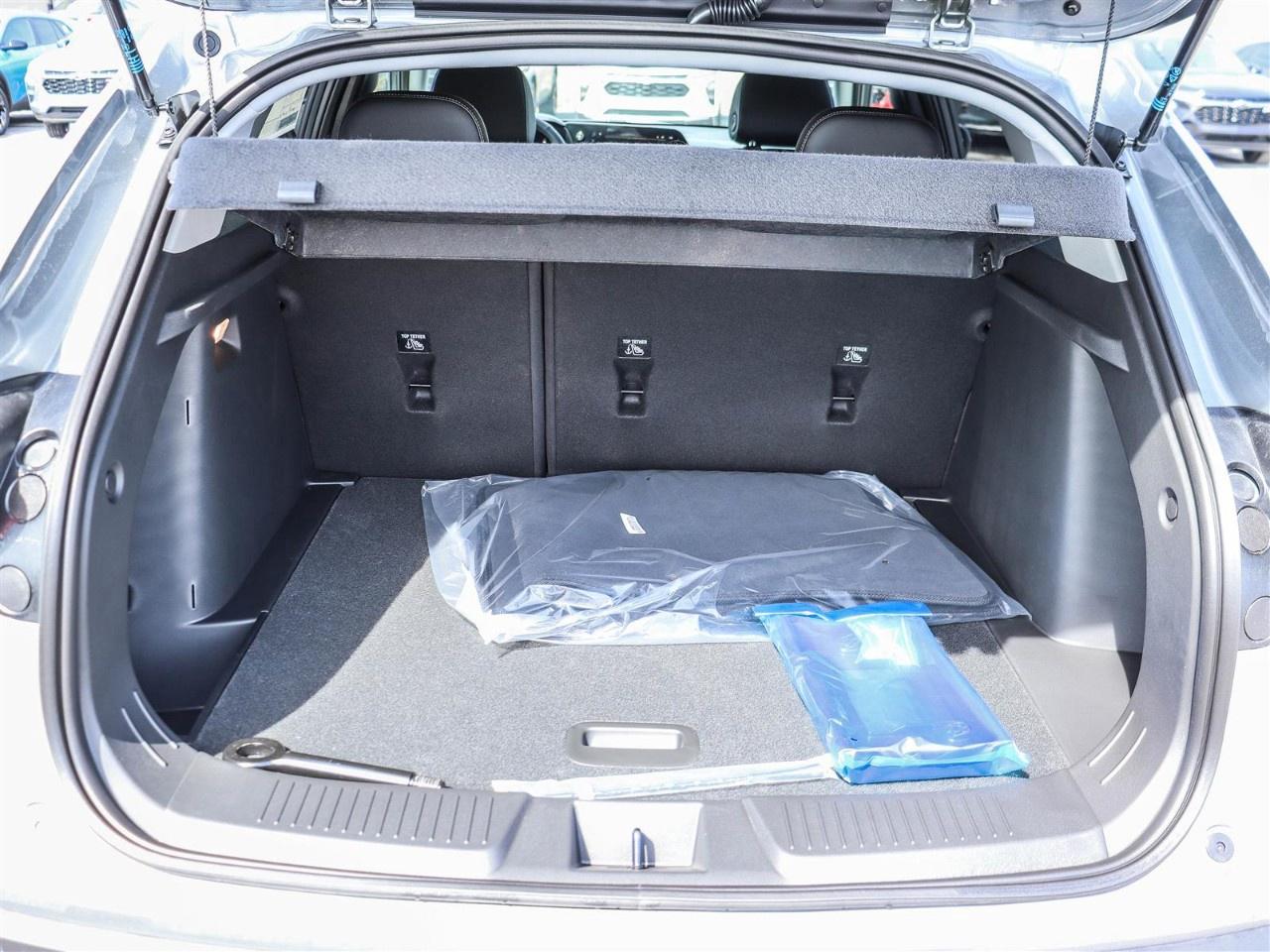 2026 Chevrolet Trax Fwd 4dr Lt Photo